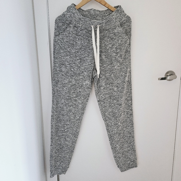 American Eagle Snowday Jogger - Picture 3 of 5